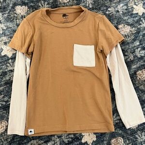 George Hats Bamboo Layered Tee in a tan & white, size 4-5 🤎
